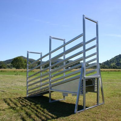 Cattle Crush/Loading Ramp - Best Security Fence Manufacturer